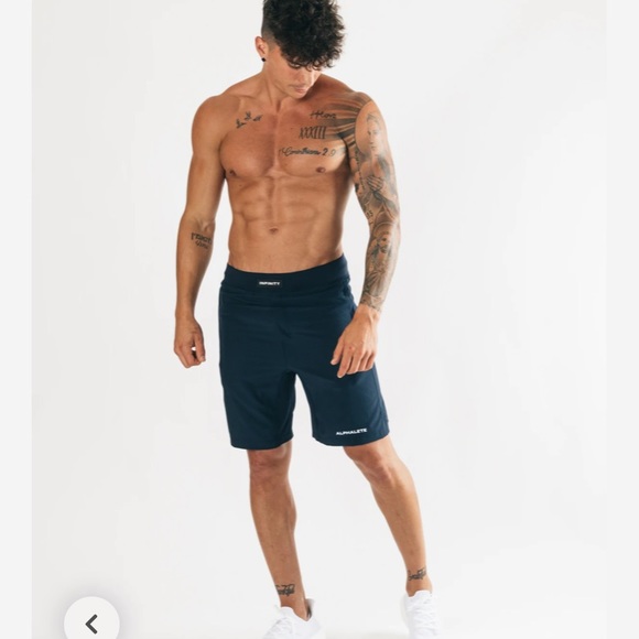 NWT MEN’S ALPHALETE INFINITY 9" SHORT- XL - Picture 4 of 4